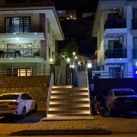 Birds 公寓式酒店 库萨达斯