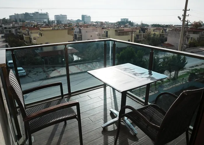 Birds Apartmanhotel 3*