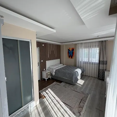 Birds アパートホテル